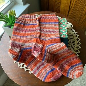 Striped Multicolor Wool Hand Knitted Socks Womans Size 6-10 NEW